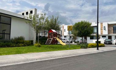 Estrena  como nueva en Los Robles III