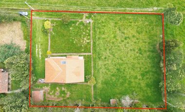 Terreno 3.030 m² + Casa 180 m² en Vía Cuenca–Cumbe