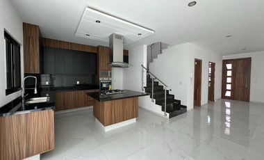 Casa nueva en Coto Español Valle Imperial