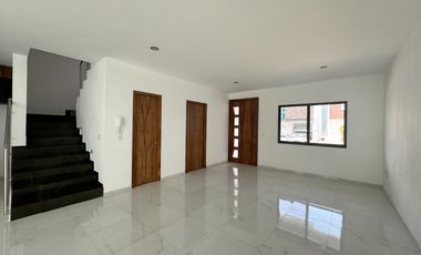 Casa nueva en Coto Español Valle Imperial