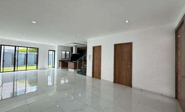Casa nueva en Coto Español Valle Imperial
