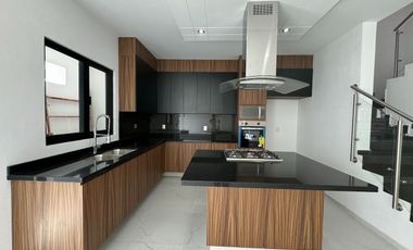 Casa nueva en Coto Español Valle Imperial