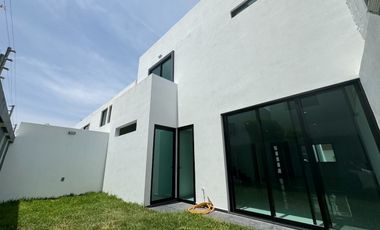 Casa nueva en Coto Español Valle Imperial