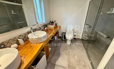 Vendemos espectacular Casa de Campo 100% remodelada en Frutillar