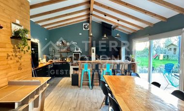 Vendemos espectacular Casa de Campo 100% remodelada en Frutillar