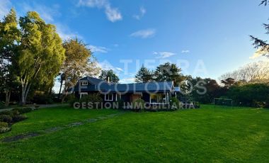 Vendemos espectacular Casa de Campo 100% remodelada en Frutillar