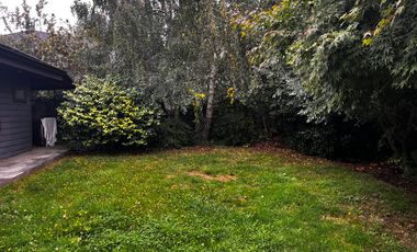 Casa dos pisos sector Pilauco