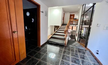 Venta de Casa en del Valle. Se Pueden Desarrollar 5 Propiedades.