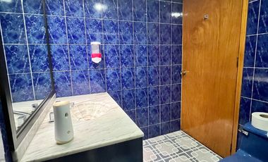 Venta de Casa en del Valle. Se Pueden Desarrollar 5 Propiedades.