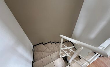 Casa Amueblada en Renta – Cañadas del Bosque Ubicación: Fraccionamiento privado con vigilancia, áreas verdes, juegos infantiles y canchas deportivas.