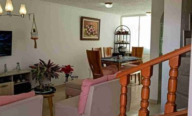 SE VENDE HERMOSA CASA EN FUSAGASUGA EXCELENTE UBICACIÓN EN SAN MATEO.