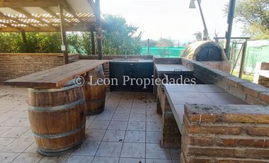 Leon Propiedades arrienda hermosa casa en Lo águila, Curacaví