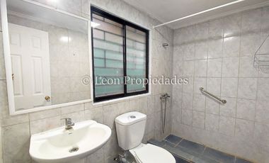 Leon Propiedades arrienda hermosa casa en Lo águila, Curacaví