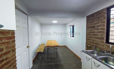 Leon Propiedades arrienda hermosa casa en Lo águila, Curacaví