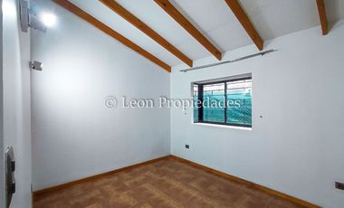 Leon Propiedades arrienda hermosa casa en Lo águila, Curacaví