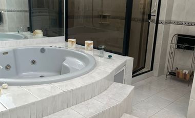 Excelente residencia impecable  en Loma Dorada, Querétaro