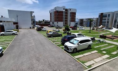 SE RENTA DEPARTAMENTO SEMINUEVO EN PRIMER PISO EN FRACC RIO NILO, STA CRUZ BUENAVISTA, PUEBLA