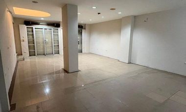 Se alquila Local Comercial en la Cdla. Las Brisas1