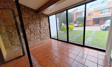 CASA EN VENTA PRIVADA LA JOYA