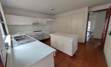 CASA EN VENTA PRIVADA LA JOYA