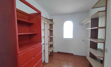 CASA EN VENTA PRIVADA LA JOYA