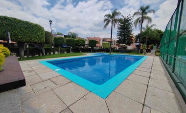 CASA EN VENTA PRIVADA LA JOYA