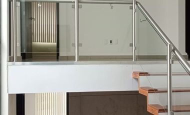 Edificio en renta con 7 oficinas o privados