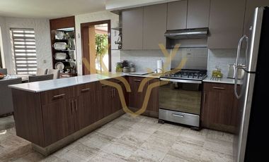 CASA EN VENTA EN PUERTA DE HIERRO