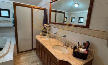 CASA EN VENTA EN PUERTA DE HIERRO