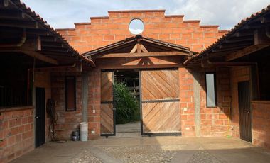 VENDO FINCA ENTRE MARINILLA Y EL PEÑOL