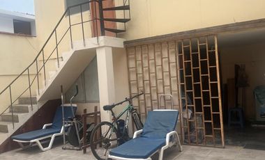 VENDO LINDA CASA CALLE TRANQUILA Y CENTRICA EN LOS CEDROS DE VILLA CHORRILLOS