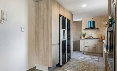 Penthouse de dos niveles con excelente ubicación