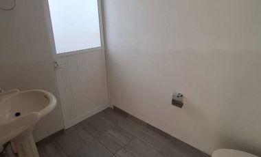 🏡 SE RENTA HERMOSA CASA AMUEBLADA – en Lomas Vista Hermosa.