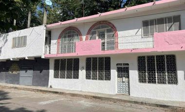 Casa en venta muy cerca de la policlínica zona centro de la ciudad