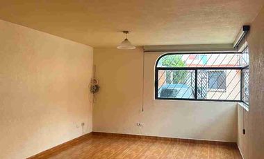 A TRES CALLES DE PLAZA SAN PEDRO, A 5 MIN DEL BINE y A DOS MIN DE LA CAPU, BONITA CASITA DUPLEX DE DOS RECAMARAS MUY SEGURA ‼️‼️‼️👏🏻👏🏻👏🏻👏🏻❤️❤️❤️