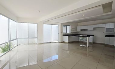 CASA EN RENTA, RESIDENCIAL PUNTA DIAMANTE, 3 RECS + SERV, TUXTLA GUTIERREZ