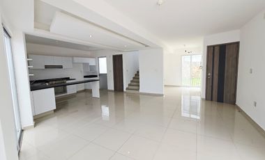 CASA EN RENTA, RESIDENCIAL PUNTA DIAMANTE, 3 RECS + SERV, TUXTLA GUTIERREZ