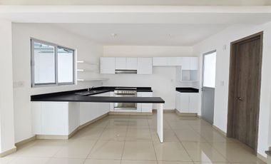 CASA EN RENTA, RESIDENCIAL PUNTA DIAMANTE, 3 RECS + SERV, TUXTLA GUTIERREZ