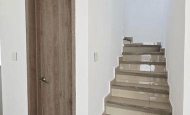 CASA EN RENTA, RESIDENCIAL PUNTA DIAMANTE, 3 RECS + SERV, TUXTLA GUTIERREZ