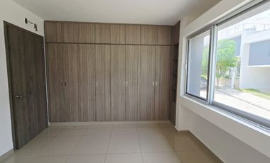 CASA EN RENTA, RESIDENCIAL PUNTA DIAMANTE, 3 RECS + SERV, TUXTLA GUTIERREZ
