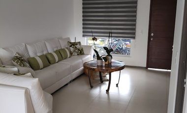 Excelente casa en el sector de La Florida en conjunto cerrado de 122m2.