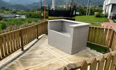 VENDO CASA ALTOVERDE, CHINCHINA, CALDAS.