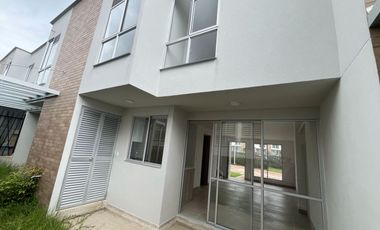 VENDO CASA ALTOVERDE, CHINCHINA, CALDAS.