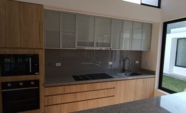 Hermosa casa de estreno en Condominio La Quebrada en Cieneguilla