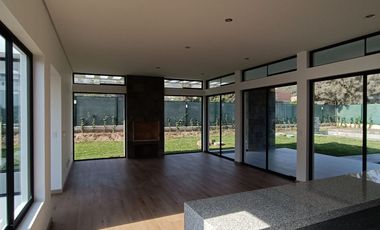 Hermosa casa de estreno en Condominio La Quebrada en Cieneguilla