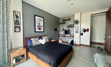 Beautiful modern Fairway Villa Manila Southwoods