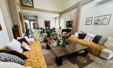 Beautiful modern Fairway Villa Manila Southwoods