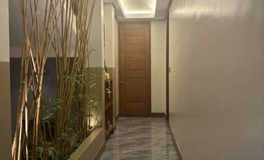 Beautiful modern Fairway Villa Manila Southwoods