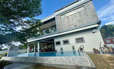Modern Asian Style Fairway Villa
