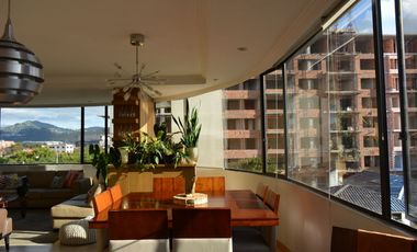 🏙️En Venta Penthouse Dúplex de 3 Dormitorios con Terraza y Vista al Río Tomebamba - Paseo 3 de Noviembre / Zona Rosa